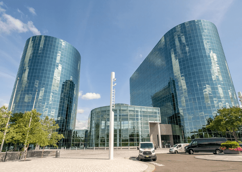 Exterior of building that houses Opus Virtual Offices located in Uniondale, New York