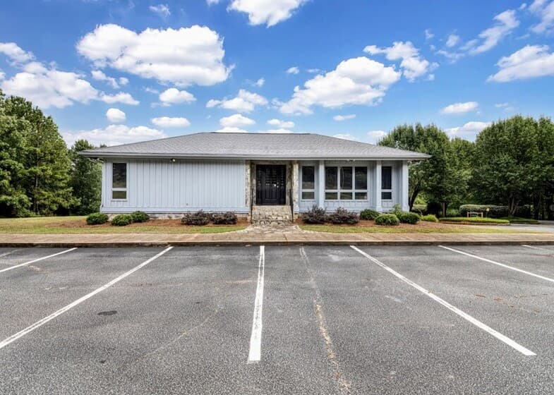 Exterior of building that houses Opus Virtual Offices located in Fair Play, South Carolina