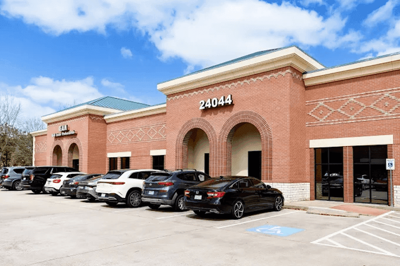 Exterior of building that houses Opus Virtual Offices located in Katy, Texas