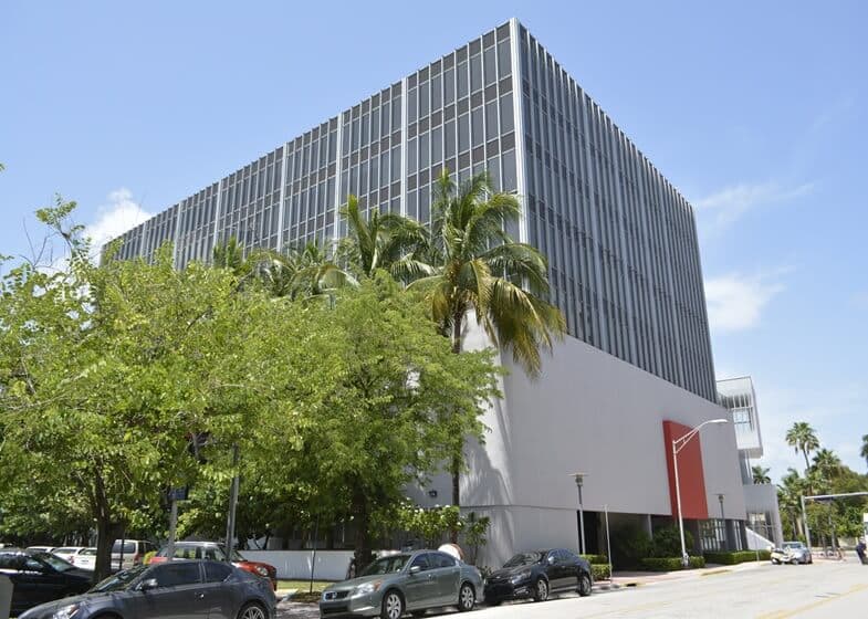 Exterior of building that houses Opus Virtual Offices located in Miami, Florida