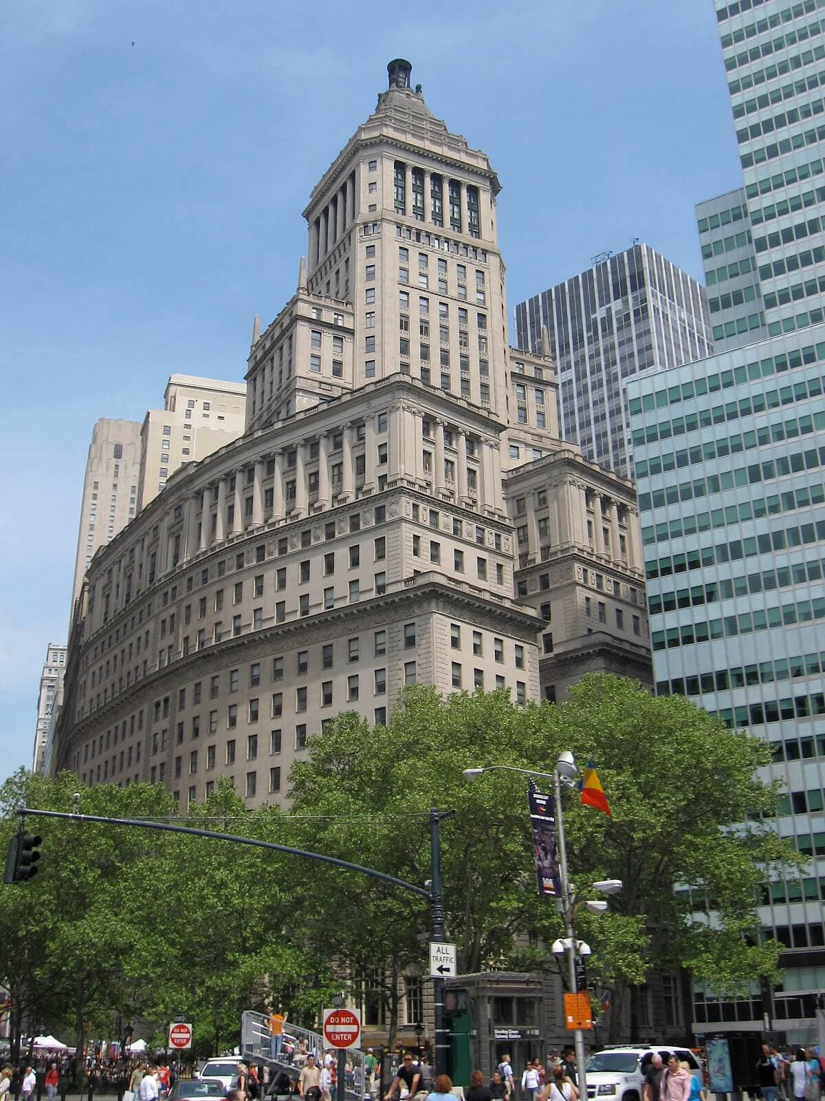 Exterior of the Standard Oil Building that houses Opus Virtual Offices located in New York, New York