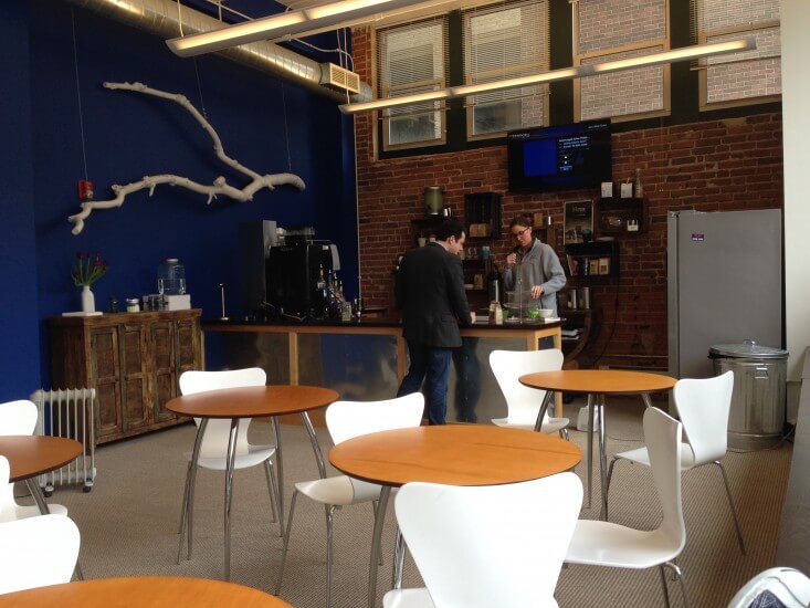 1002-cafe-733x550.jpg