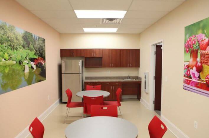 1020-kitchen.jpg