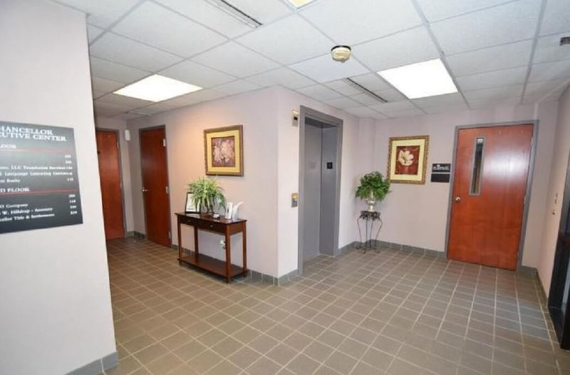 1382-02.lobby_-800x527.jpg