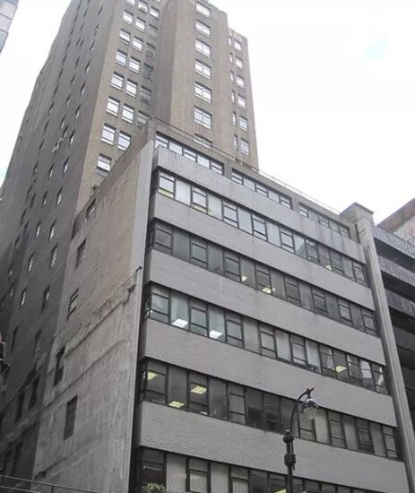 211 East 43rd Street, New York, NY 10017 2