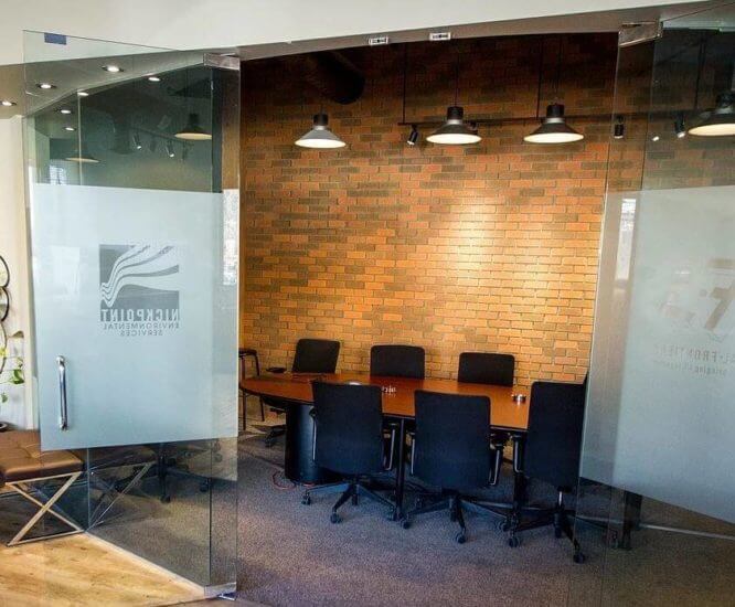 3MeetingRoom-4-666x550.jpg