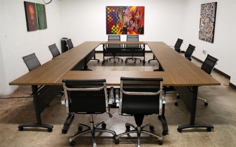 4MeetingRoom-800x500.jpeg
