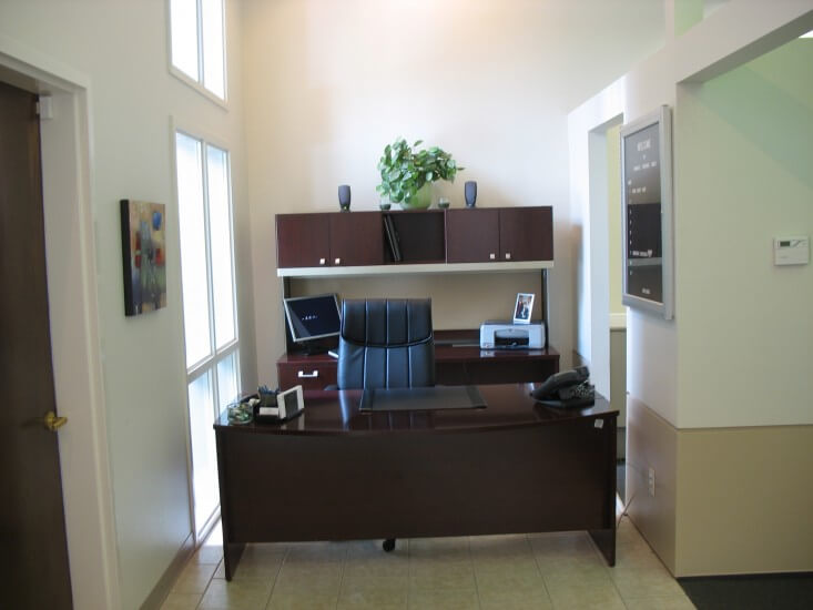 947-Reception-Area-733x550.jpg