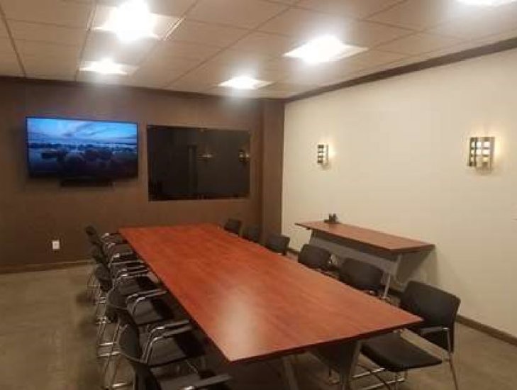 990-Metro-Park-Conference-Room-729x550.jpg